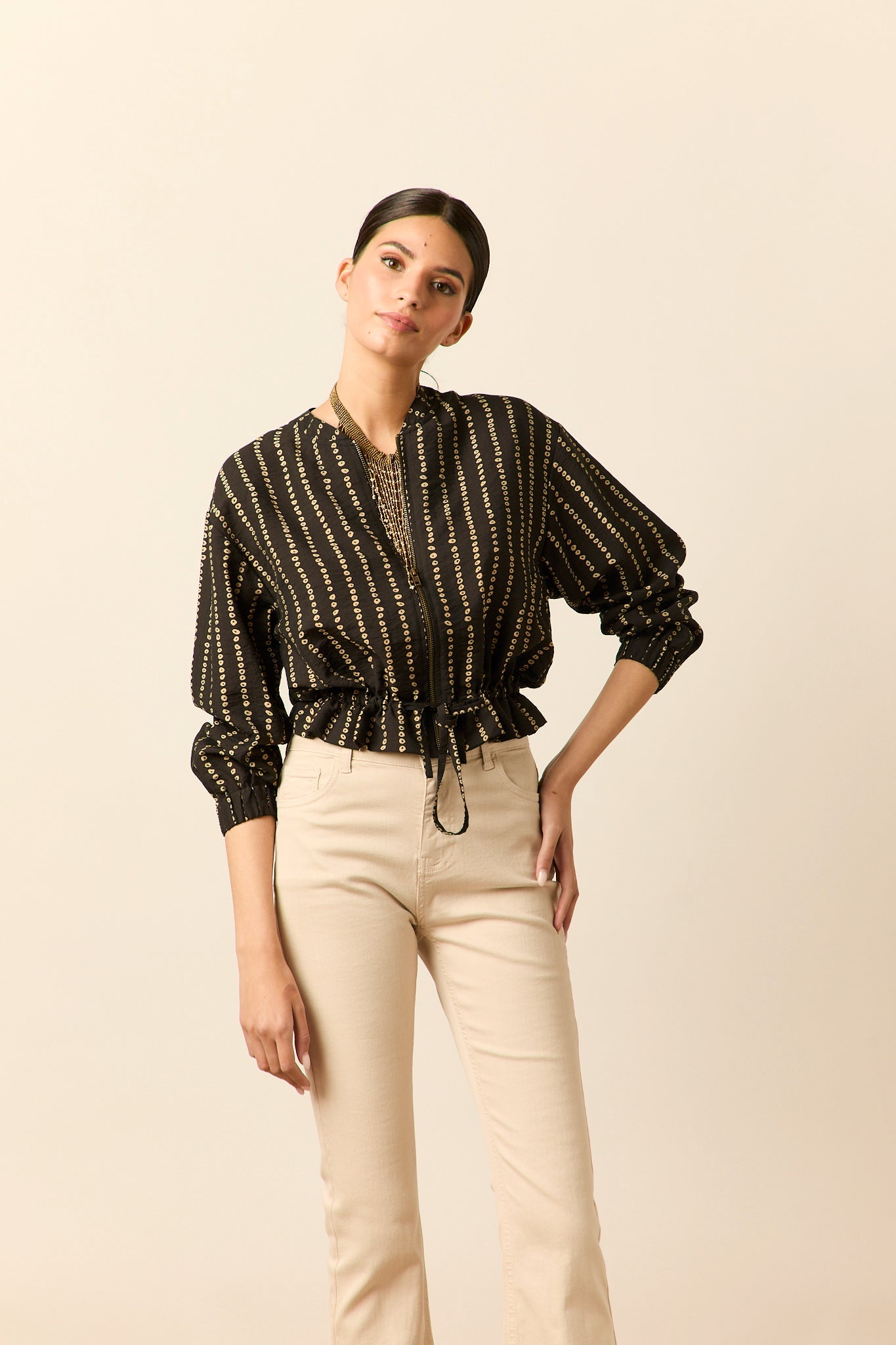 Bomber topos bicolor